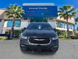 New 2025 Chrysler Pacifica Select image 3
