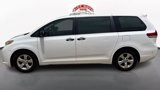 Used 2014 Toyota Sienna L image 2