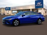 New 2025 Hyundai Elantra SEL image 2