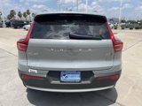 Used 2024 Volvo XC40 B5 Core image 4