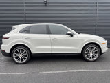 Used 2022 Porsche Cayenne image 6
