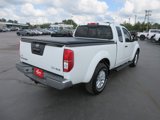 Used 2015 Nissan Frontier SV image 3