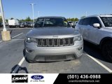 Used 2017 Jeep Grand Cherokee Laredo image 2