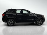 Used 2018 Jeep Grand Cherokee Limited w/ Luxury Group II image 4