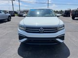 Certified 2022 Volkswagen Tiguan SE image 2