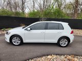 Used 2018 Volkswagen Golf SE image 2