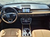 Used 2022 Lincoln Corsair Reserve image 4