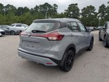 Used 2023 Nissan Kicks SV image 3