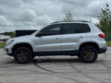 Used 2016 Volkswagen Tiguan SE image 2