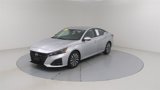 Used 2023 Nissan Altima 2.5 SV image 2