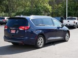 Used 2018 Chrysler Pacifica Limited image 4