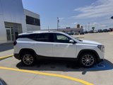 Used 2024 GMC Terrain SLT image 3
