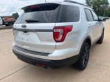 Used 2018 Ford Explorer XLT w/ Equipment Group 202A image 4