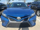Used 2020 Toyota Camry SE image 2