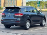 Used 2017 Kia Sorento LX w/ LX Convenience Package image 5