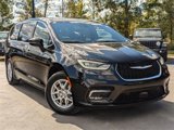 New 2025 Chrysler Pacifica Select image 2
