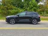 Used 2021 Ford Escape SE w/ SE Sport Appearance Package image 3