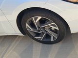 Used 2024 Hyundai Elantra SEL w/ Convenience Package image 3
