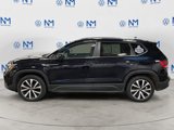 Used 2022 Volkswagen Taos SE w/ Panoramic Sunroof Package image 2