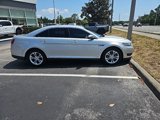 Used 2015 Ford Taurus SEL image 3