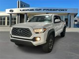 Used 2022 Toyota Tacoma SR image 3