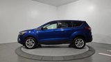Used 2017 Ford Escape SE image 2