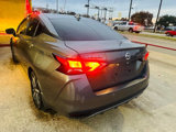 Used 2021 Nissan Versa SV image 3
