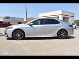 Used 2023 Toyota Camry SE image 2