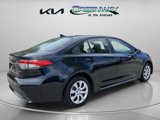 Used 2022 Toyota Corolla LE image 4