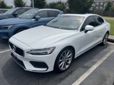Used 2020 Volvo S60 T5 Momentum image 2