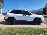 Used 2019 Jeep Cherokee Latitude Plus image 4