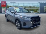 Used 2021 Nissan Kicks SV image 3