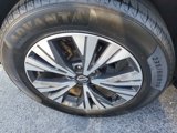 Used 2023 Nissan Rogue SV image 3
