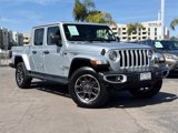 Used 2023 Jeep Gladiator Overland image 2
