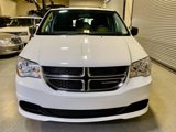 Used 2018 Dodge Grand Caravan SE image 2