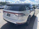 Used 2020 Lincoln Aviator Reserve w/ Equipment Group 202A image 4