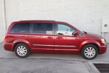 Used 2016 Chrysler Town & Country Touring image 3