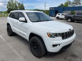 Used 2018 Jeep Grand Cherokee Laredo image 2