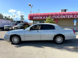 Used 2007 Lincoln Town Car Signature image 2