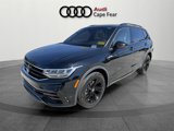 Used 2023 Volkswagen Tiguan SE R-Line image 3