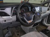 Used 2017 Toyota Sienna LE image 5