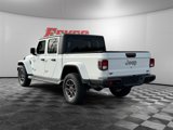 Used 2021 Jeep Gladiator Overland image 3