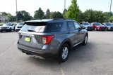 Used 2022 Ford Explorer XLT w/ Equipment Group 202A image 6