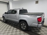 Used 2017 Toyota Tacoma TRD Sport image 5