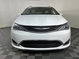 Used 2018 Chrysler Pacifica Touring-L image 5