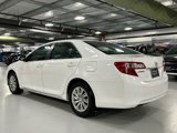Used 2014 Toyota Camry L image 4