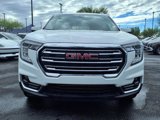 Used 2024 GMC Terrain SLT image 2