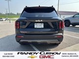 Used 2023 Kia Sorento S w/ Panoramic Sunroof Package image 4
