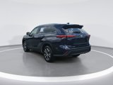 Used 2022 Toyota Highlander XLE image 5