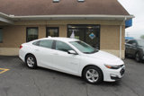 Used 2023 Chevrolet Malibu LT image 2